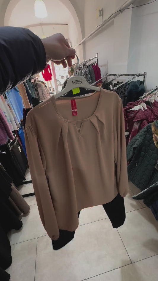 Compleu pantaloni si bluza R222