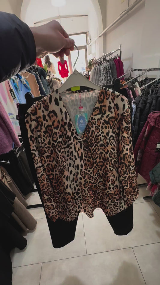 Compleu pantaloni si bluza R225